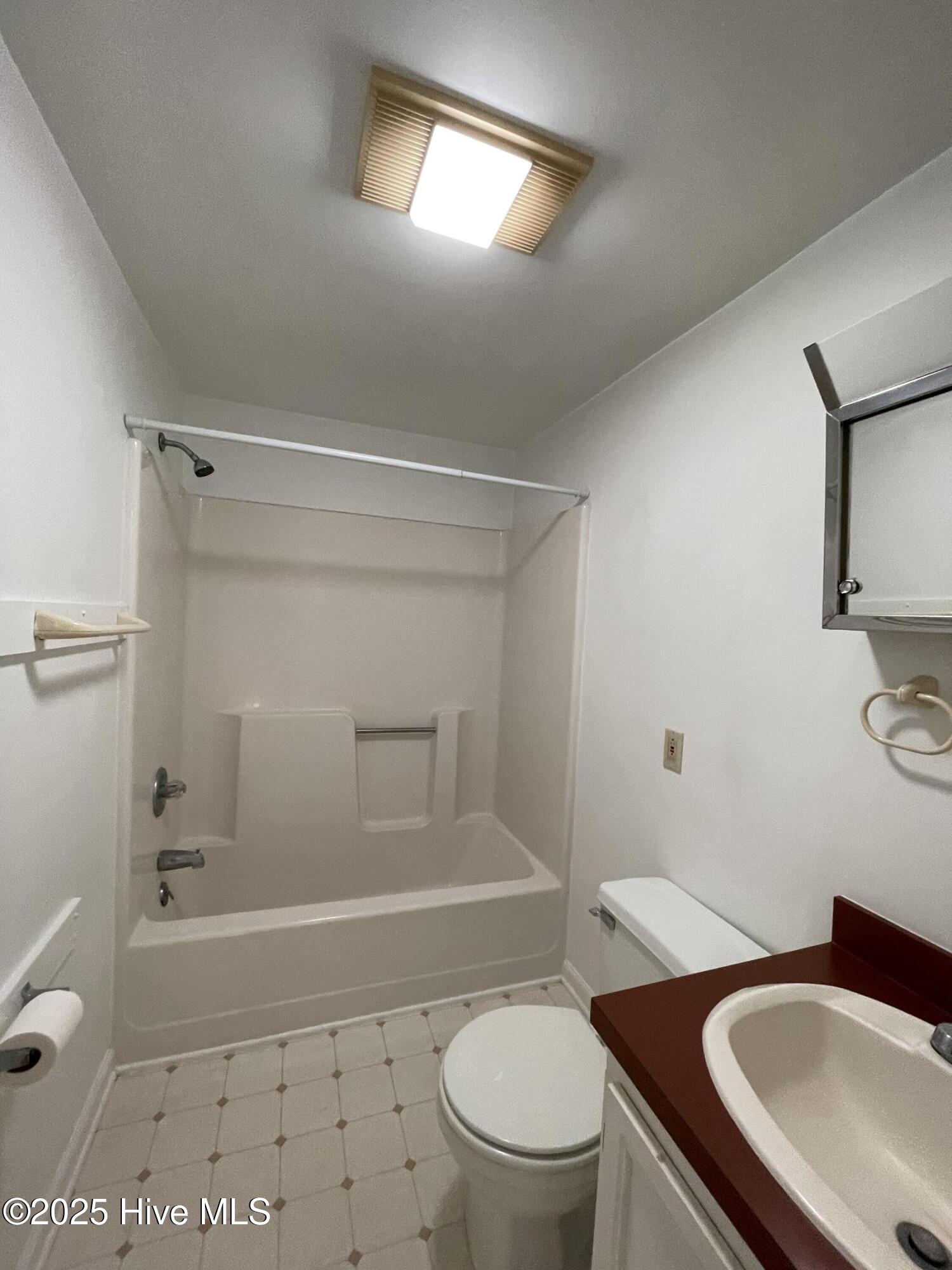 114 Palmetto Drive Cedar Point, NC 28584 - Photo 11 of 14 114 Palmetto Drive