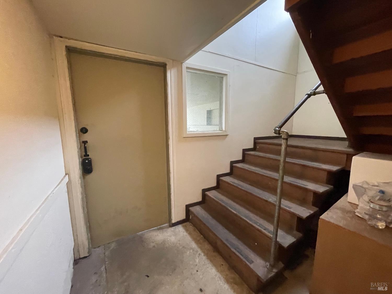 321 North Franklin Street Fort Bragg, CA 95437 - Photo 12 of 23 a view of entryway