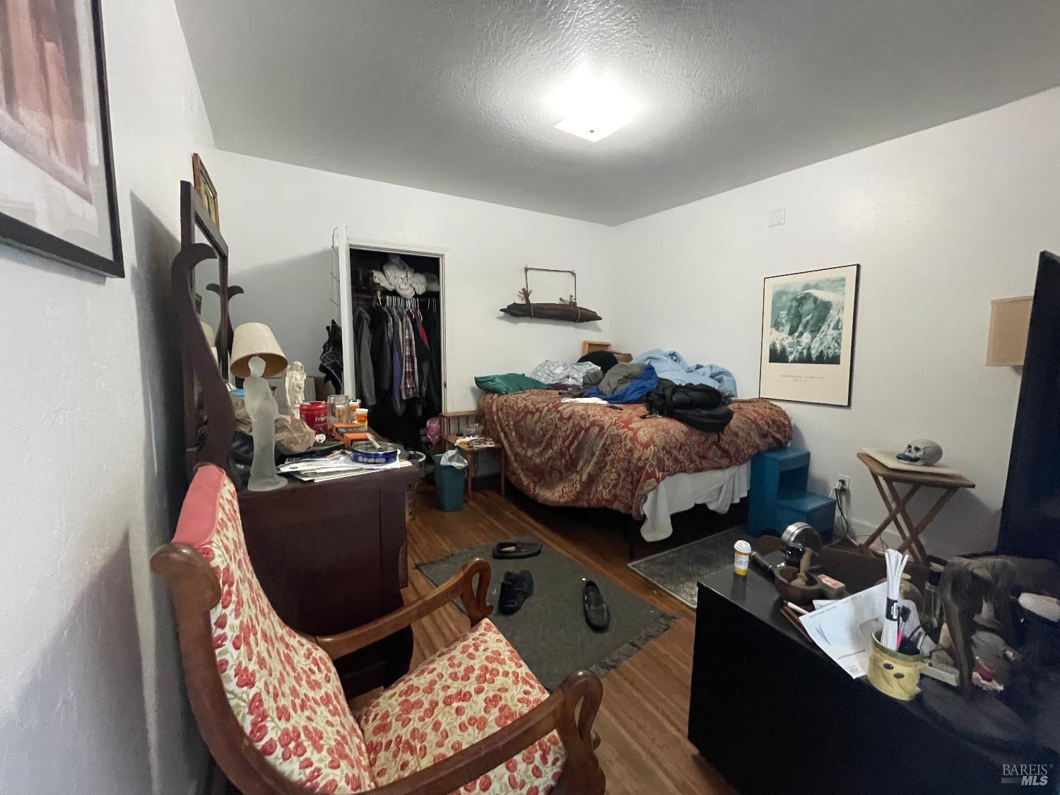 321 North Franklin Street Fort Bragg, CA 95437 - Photo 19 of 23 a living room with furniture