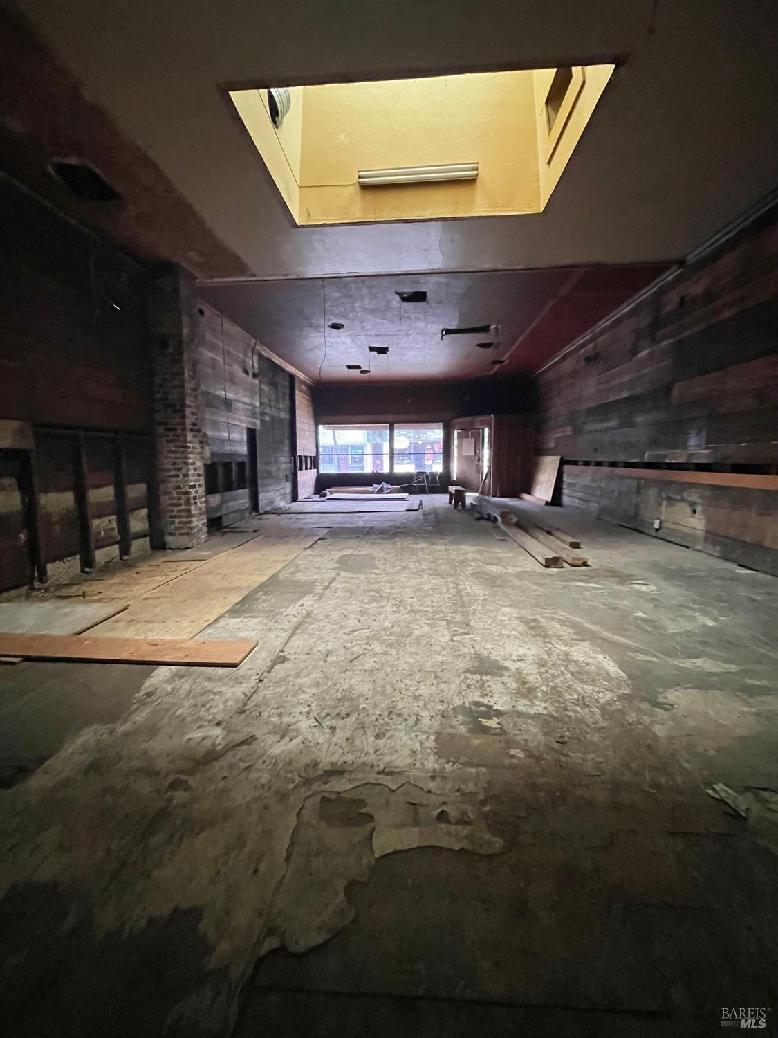 321 North Franklin Street Fort Bragg, CA 95437 - Photo 5 of 23 a view of a room with gym equipment