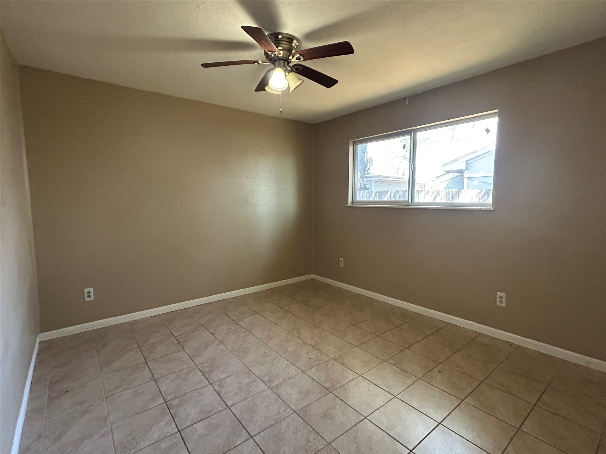 937 Fresa Road Pasadena, TX 77502 - Photo 6 of 9