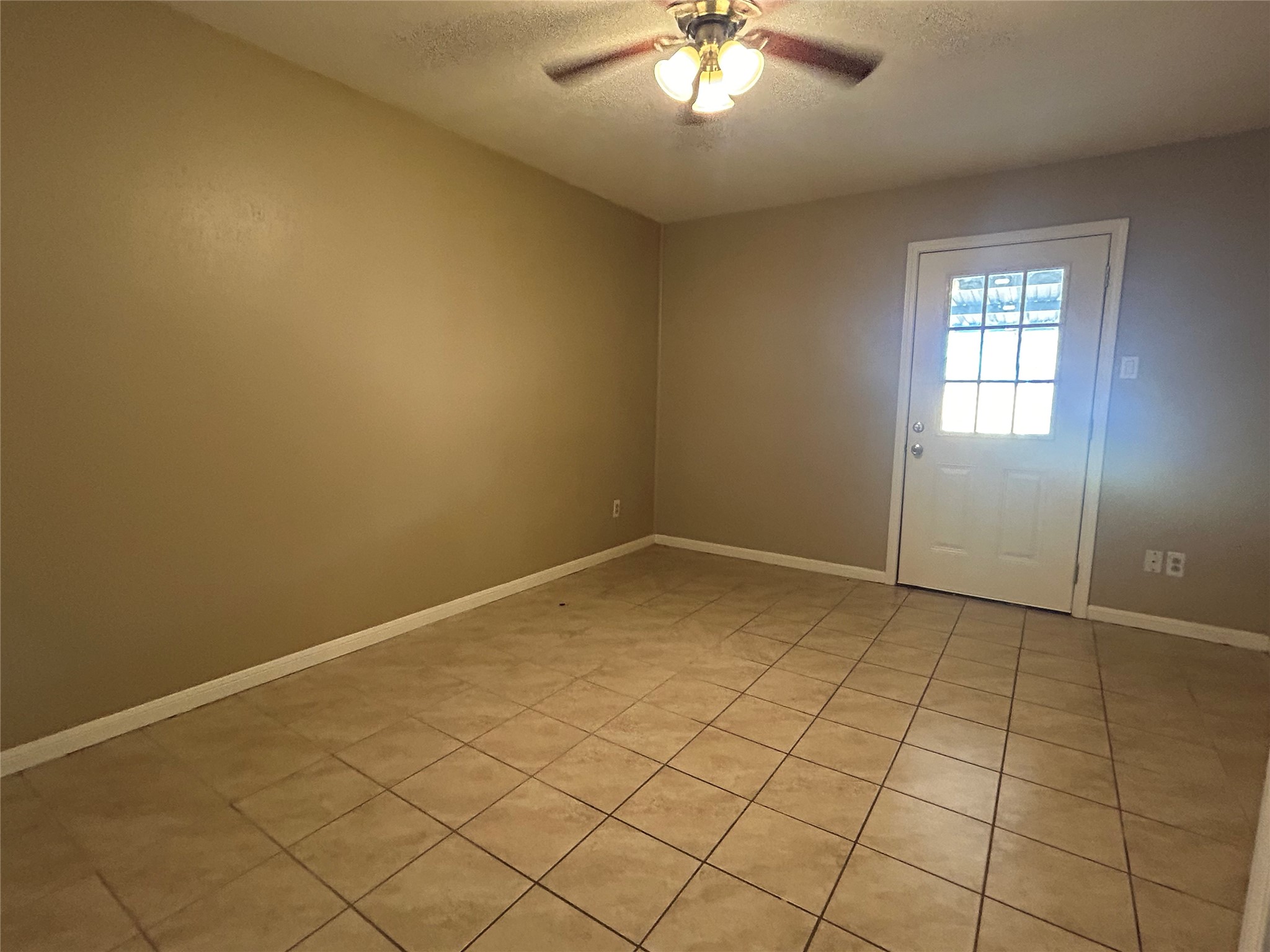937 Fresa Road Pasadena, TX 77502 - Photo 7 of 9