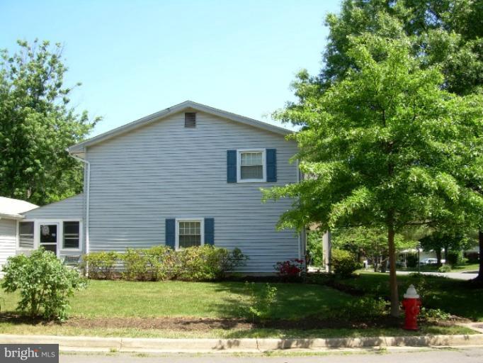 207 Johnson Road Sterling, VA 20164 - Photo 3 of 7 Exterior (General)