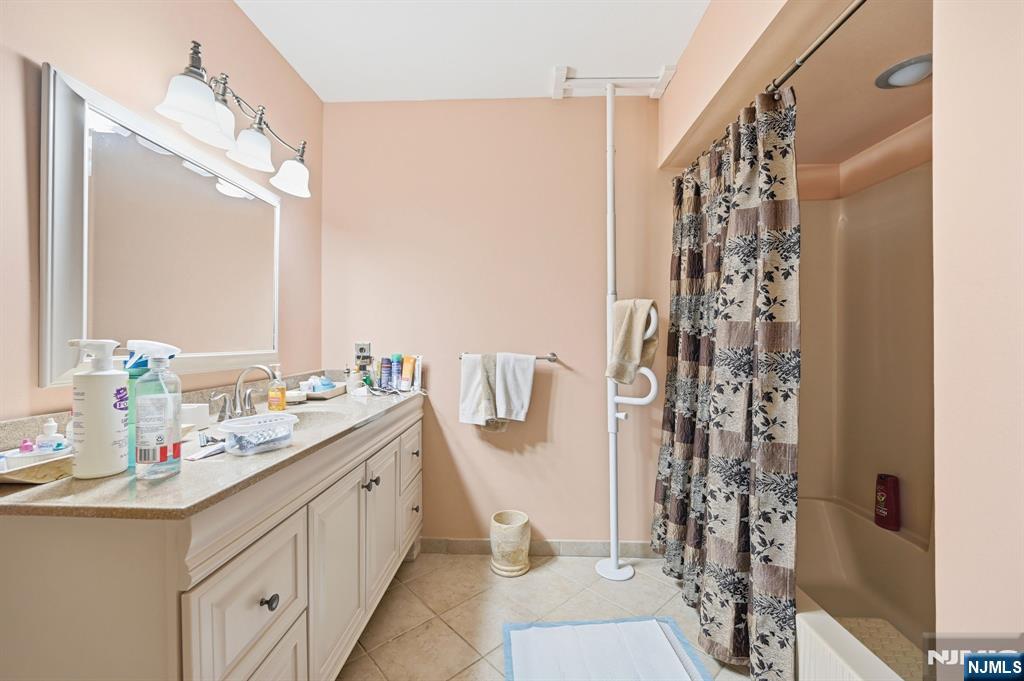 900 Valley Road Clifton, NJ 07013 - Photo 17 of 27
