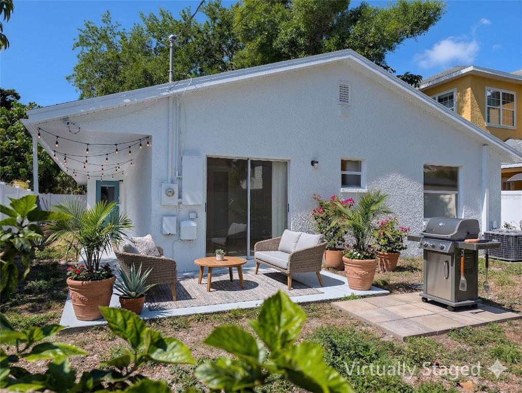 3513 Haines Road North St. Petersburg, FL 33704 - Photo 4 of 21