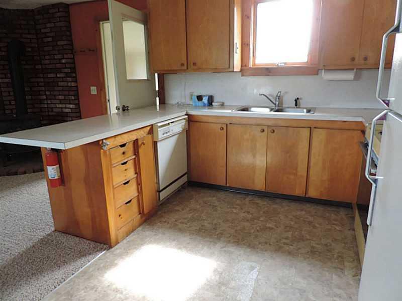 362 Kelleytown Road Bernard, ME 04612 - Photo 15 of 23 Kitchen. Well functioning kitchen....