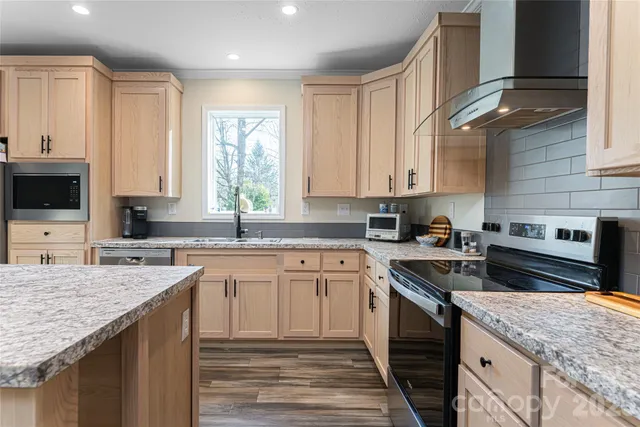 $385,000 | 321 Flat Creek Road, Black Mountain, NC 28711