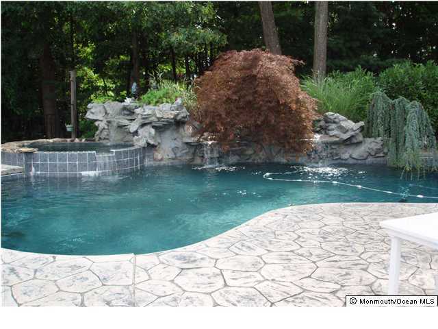 90 Reids Hill Road Aberdeen, NJ 07747 - Photo 2 of 3 Additional Photo