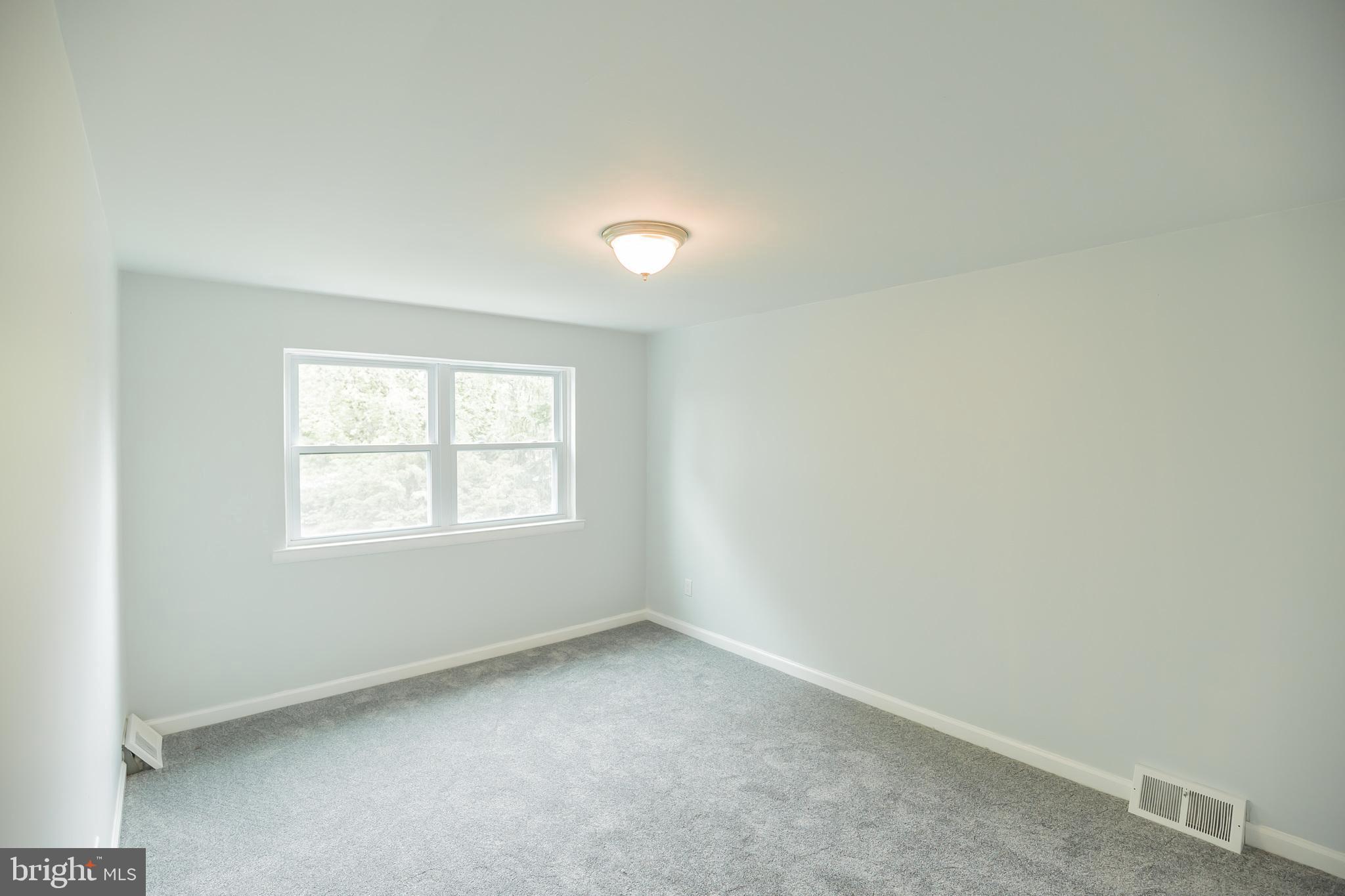 12716 Hollins Road Philadelphia, PA 19154 - Photo 17 of 28 Second Bedroom