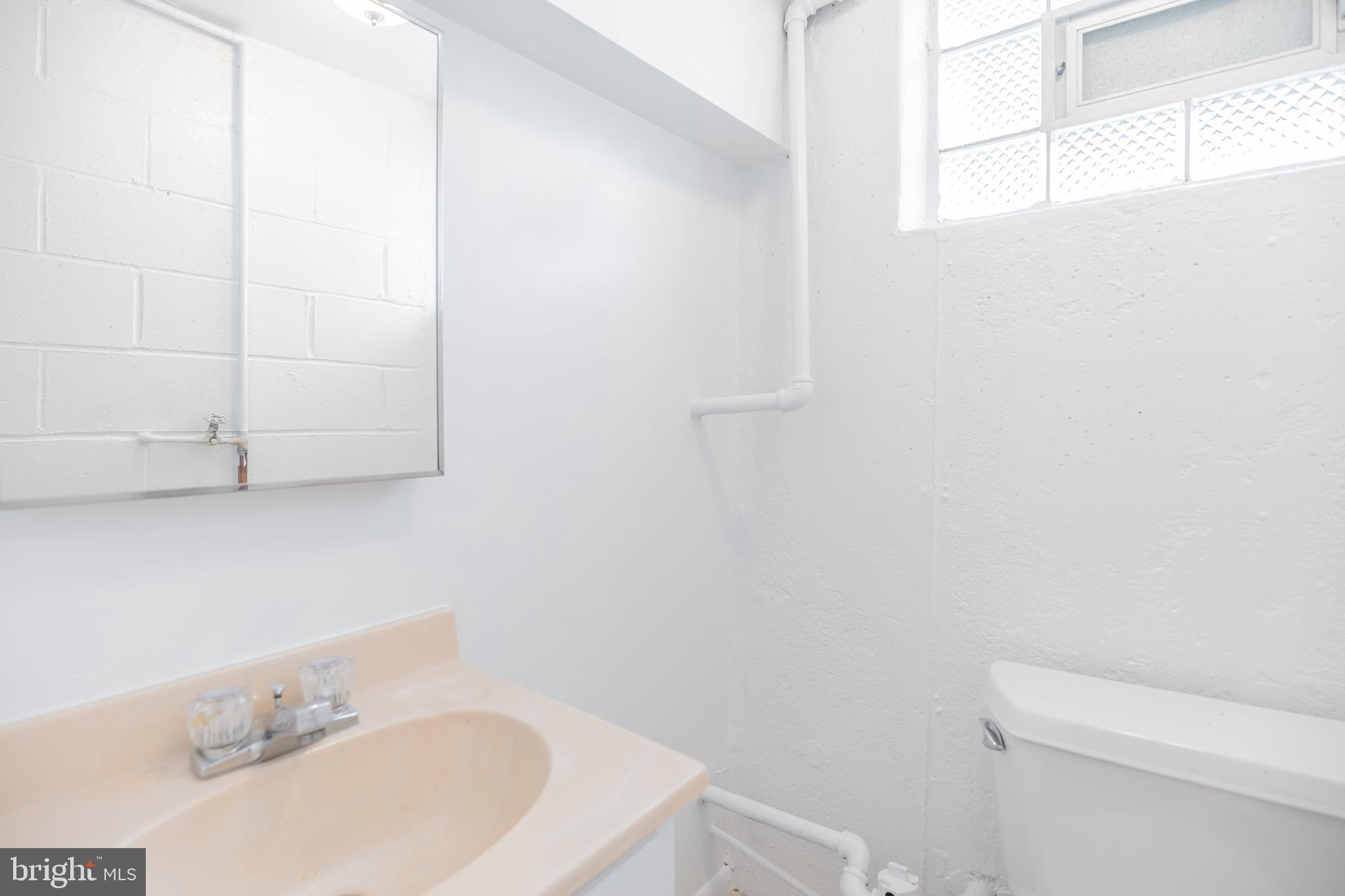 12716 Hollins Road Philadelphia, PA 19154 - Photo 22 of 28 Basement Power Room
