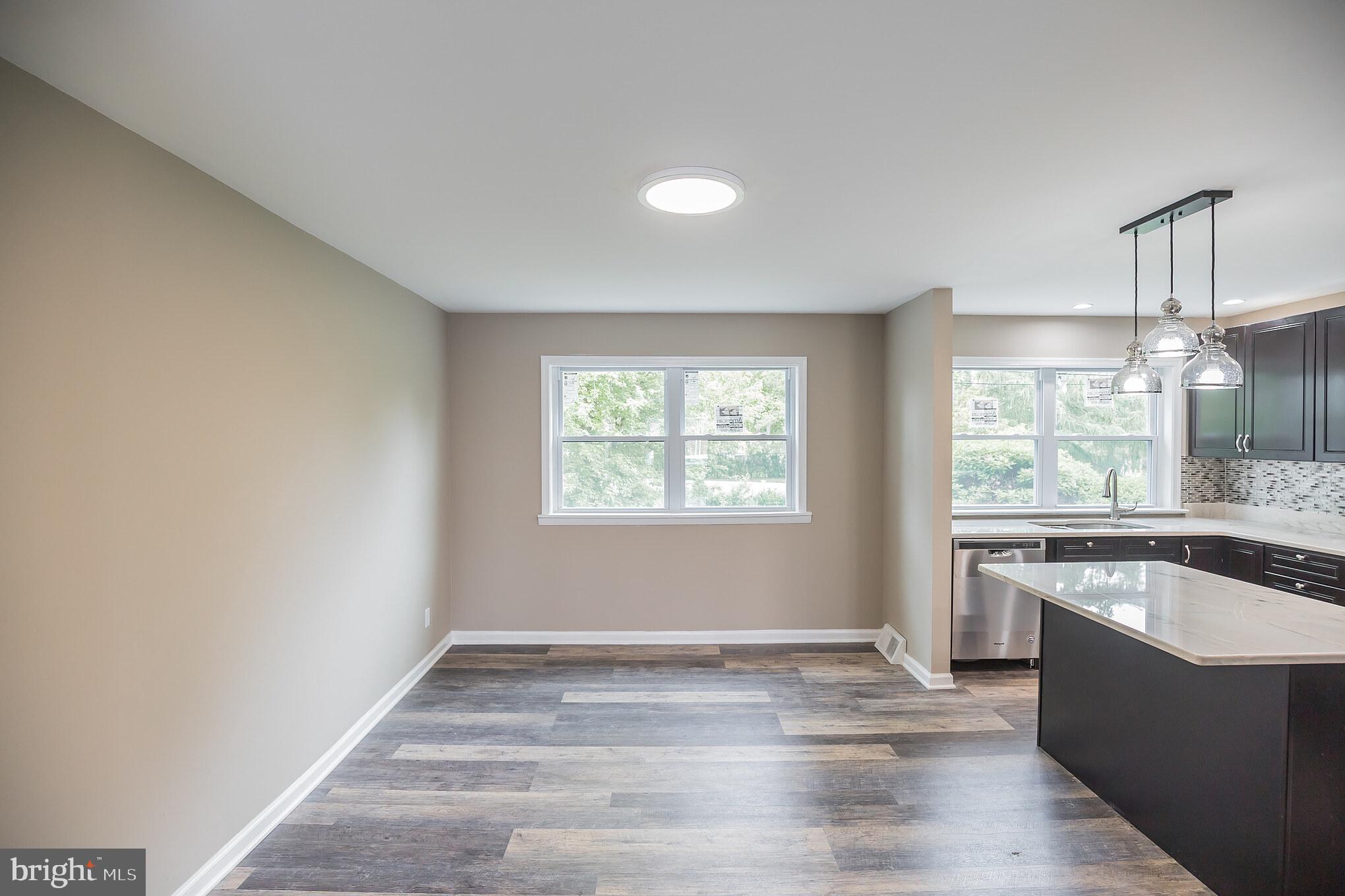 12716 Hollins Road Philadelphia, PA 19154 - Photo 8 of 28