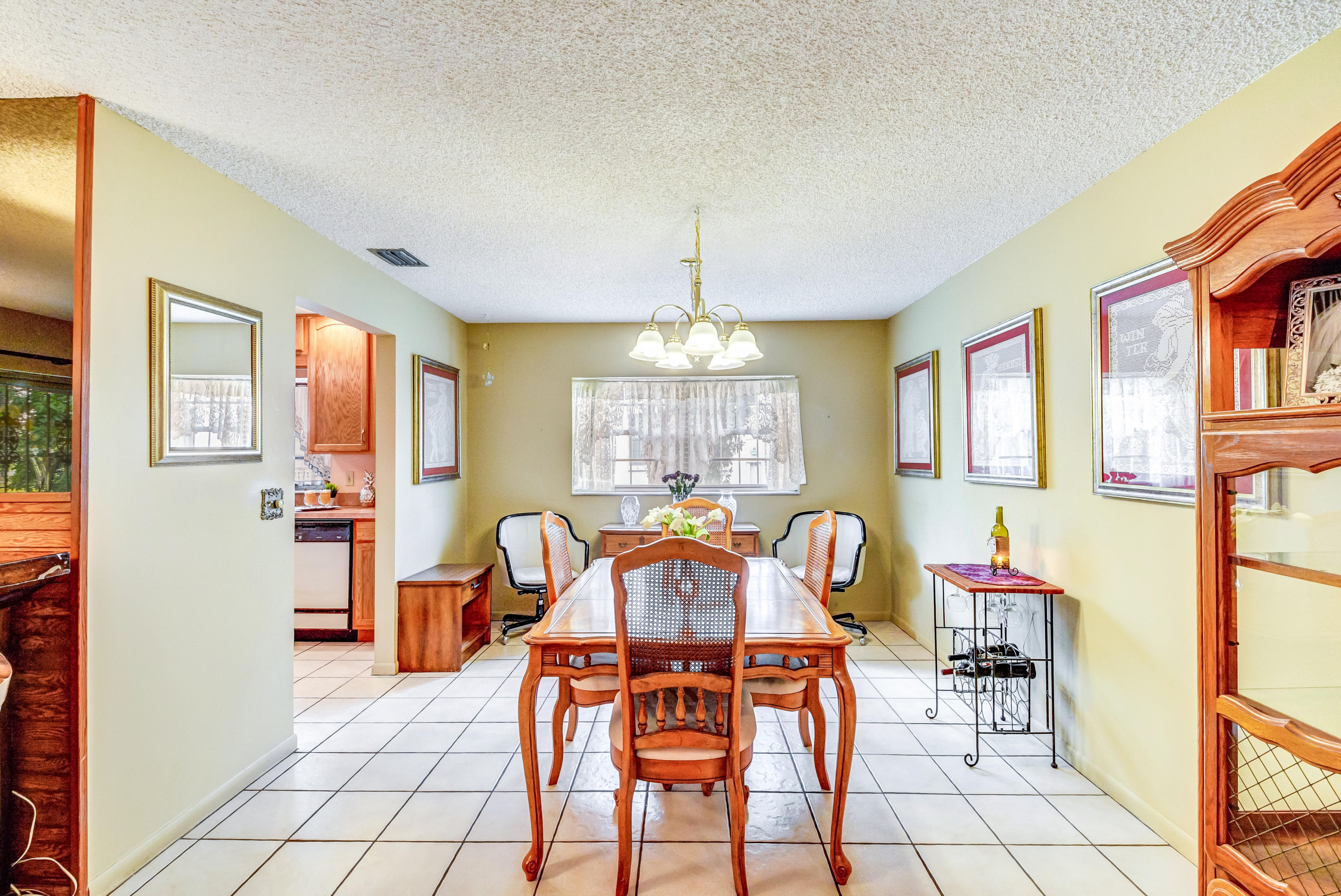 23111 Southwest 61st Avenue Boca Raton, FL 33428 - Photo 19 of 55 Dining room
