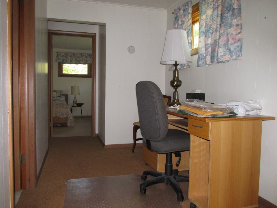 3064 Bowers Harbor Road Traverse City, MI 49686 - Photo 22 of 34 1863905-21.JPG