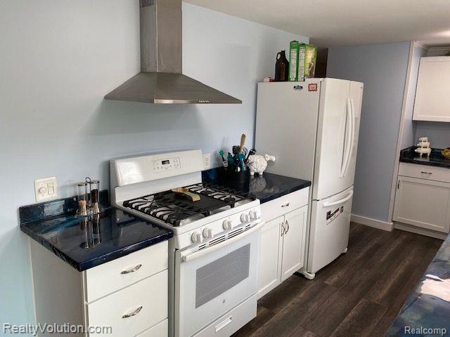 3985 Williams Road Columbiaville, MI 48421 - Photo 5 of 31