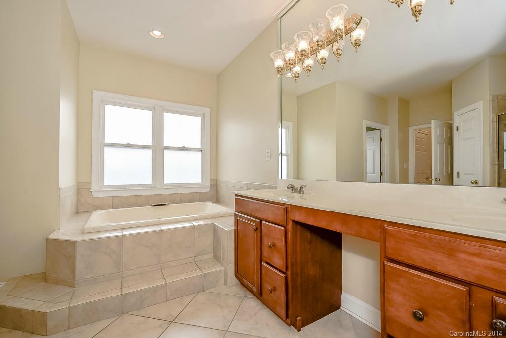 2217 Maynard Road Charlotte, NC 28270 - Photo 16 of 23 Gallery Image 16