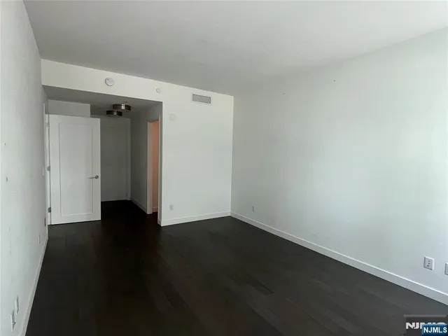 $3,900 | 800 Ave At Port Imperial, Unit 416, Weehawken, NJ 07086