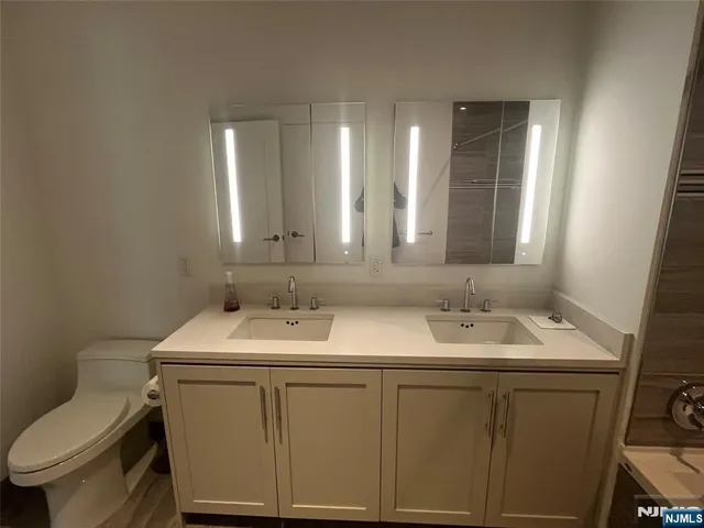 $3,900 | 800 Ave At Port Imperial, Unit 416, Weehawken, NJ 07086