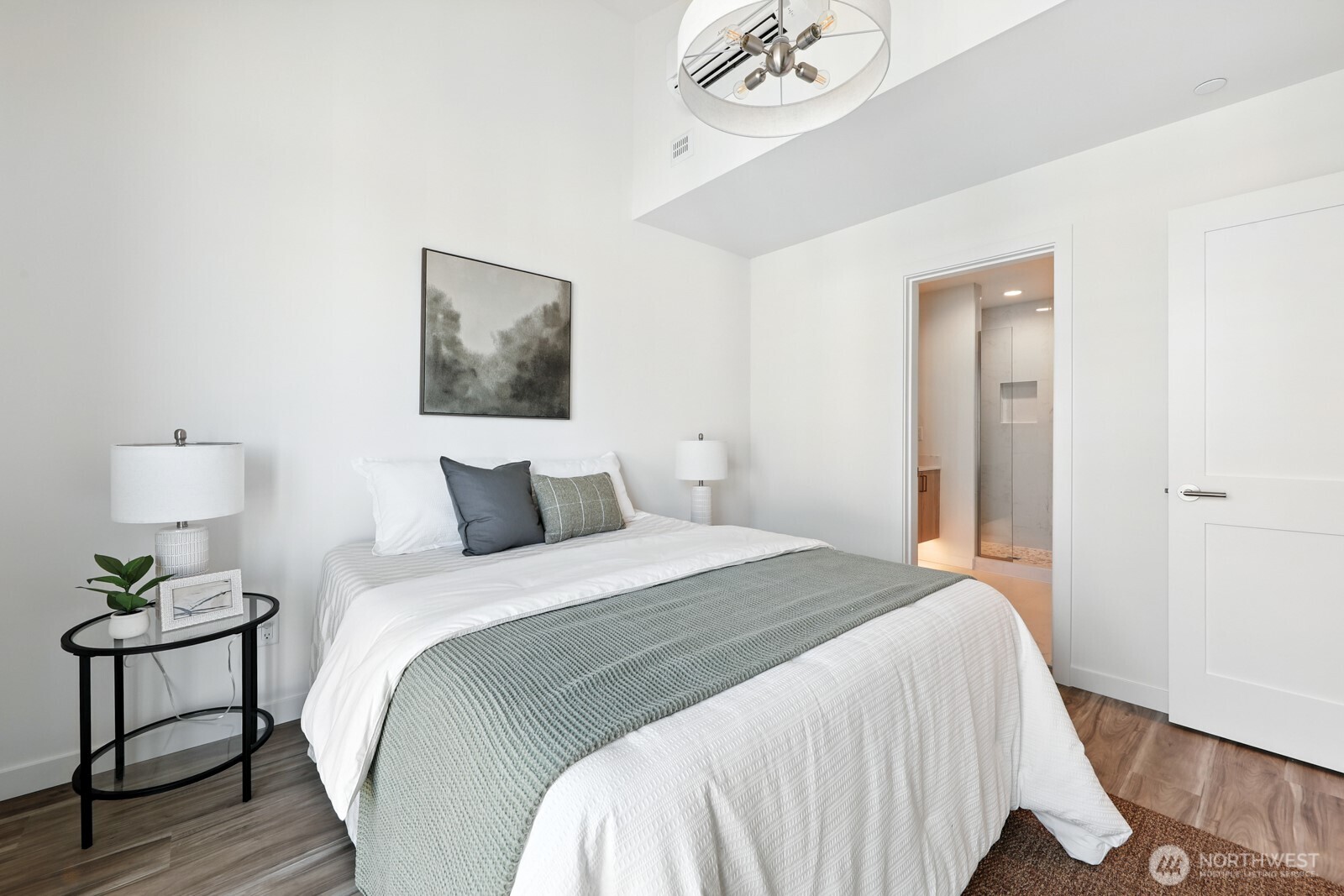 9020 13th Avenue Northwest, Unit B Seattle, WA 98117 - Photo 17 of 36