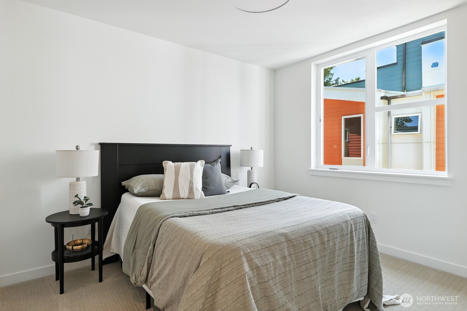 9020 13th Avenue Northwest, Unit B Seattle, WA 98117 - Photo 20 of 36