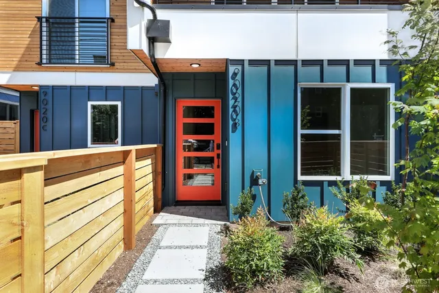 $899,950 | 9020 13th Avenue Northwest, Unit B, Seattle, WA 98117