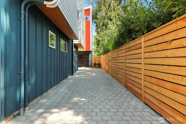 $899,950 | 9020 13th Avenue Northwest, Unit B, Seattle, WA 98117