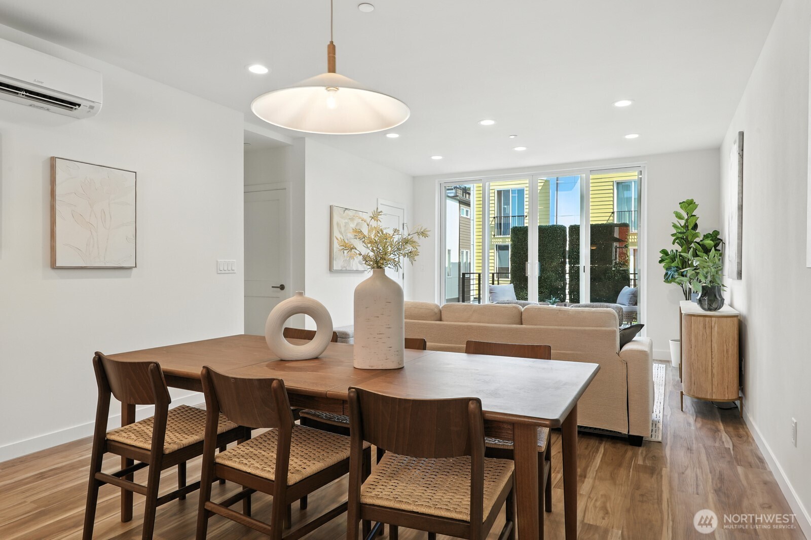 9020 13th Avenue Northwest, Unit B Seattle, WA 98117 - Photo 9 of 36