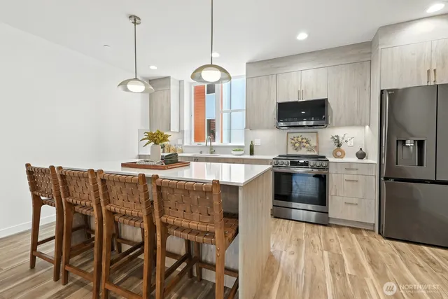 $899,950 | 9020 13th Avenue Northwest, Unit B, Seattle, WA 98117