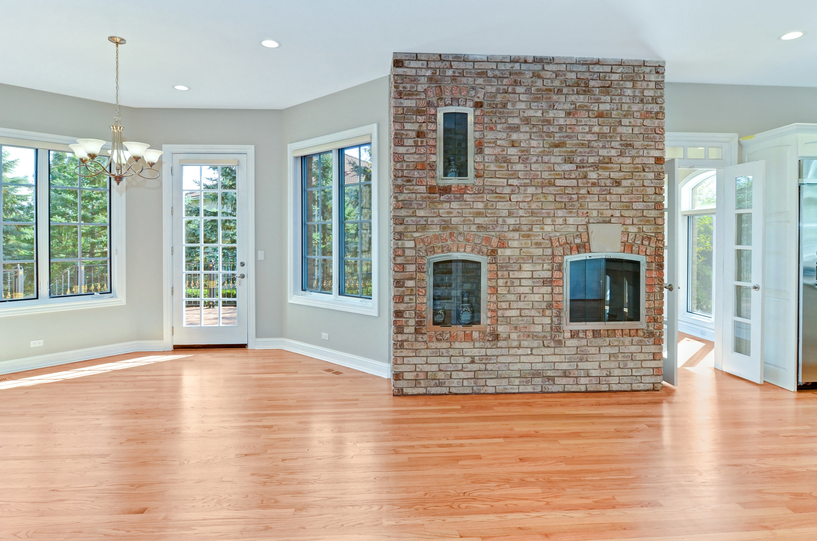 601 Ambriance Drive Burr Ridge, IL 60527 - Photo 11 of 47