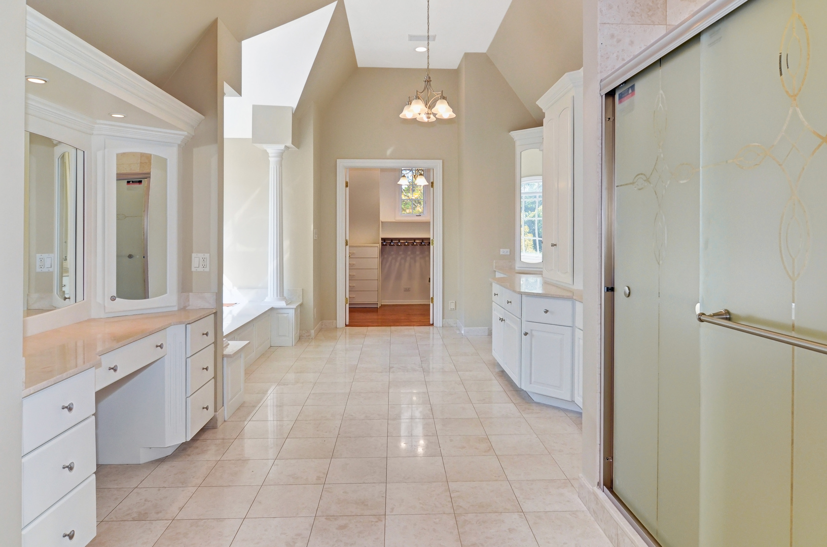 601 Ambriance Drive Burr Ridge, IL 60527 - Photo 19 of 47