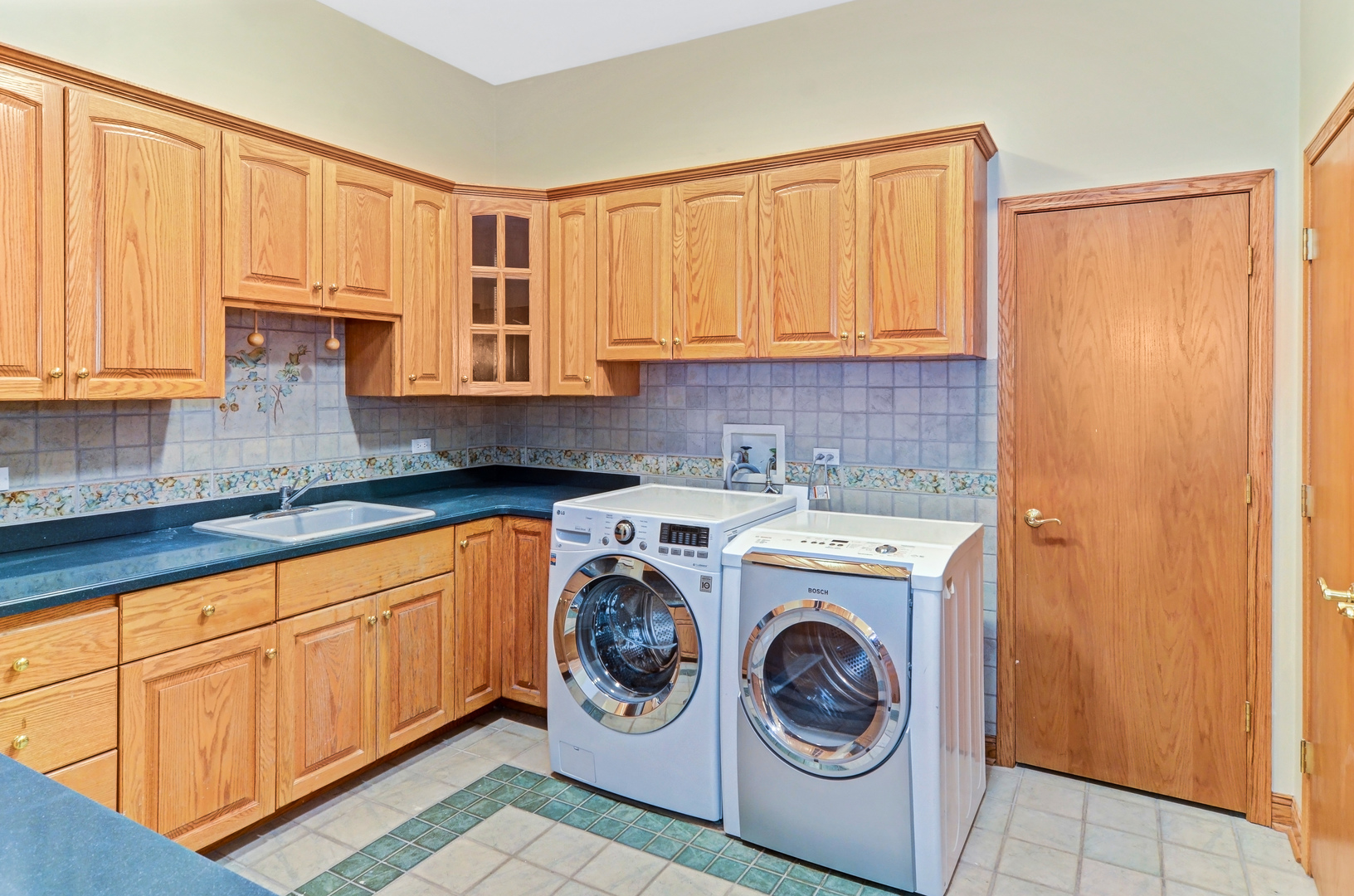 601 Ambriance Drive Burr Ridge, IL 60527 - Photo 40 of 47