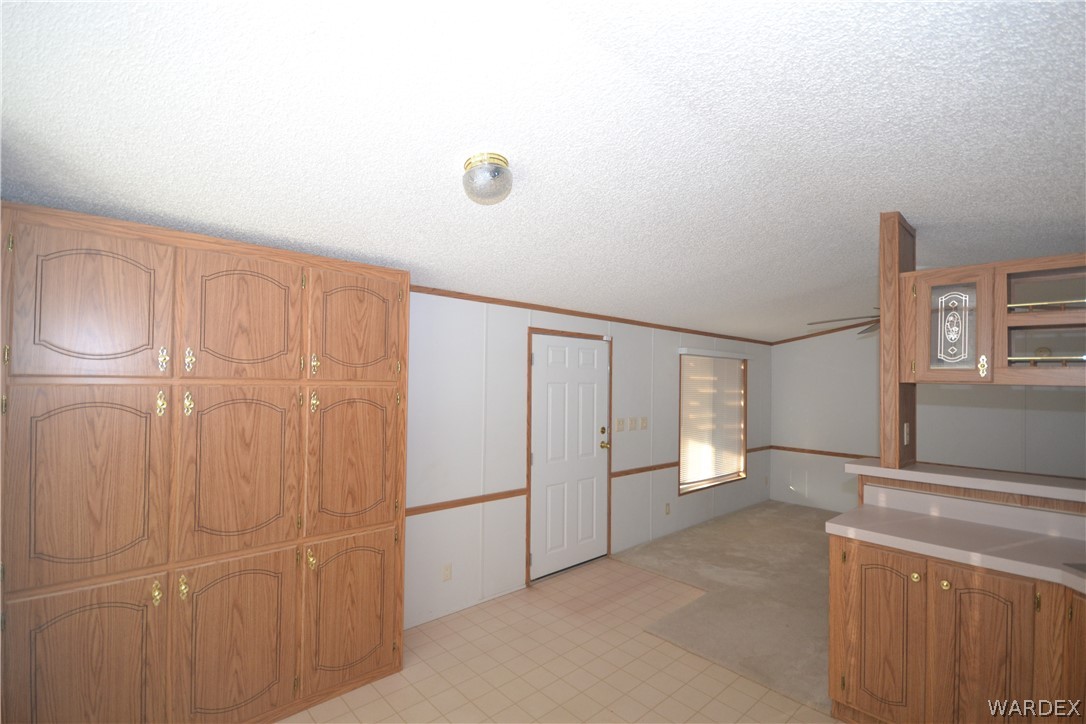520 South Houck Road Golden Valley, AZ 86413 - Photo 11 of 38