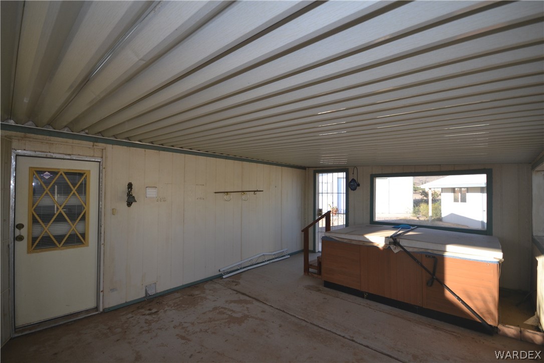 520 South Houck Road Golden Valley, AZ 86413 - Photo 23 of 38