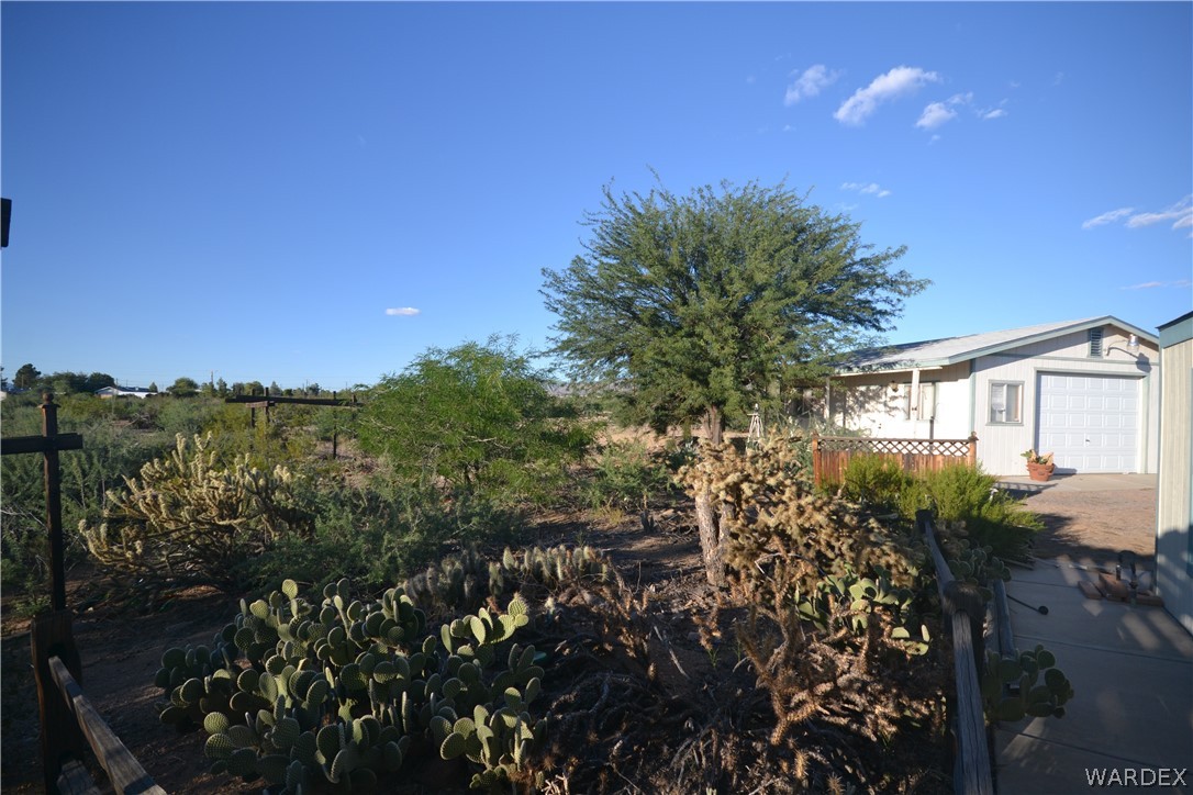 520 South Houck Road Golden Valley, AZ 86413 - Photo 4 of 38