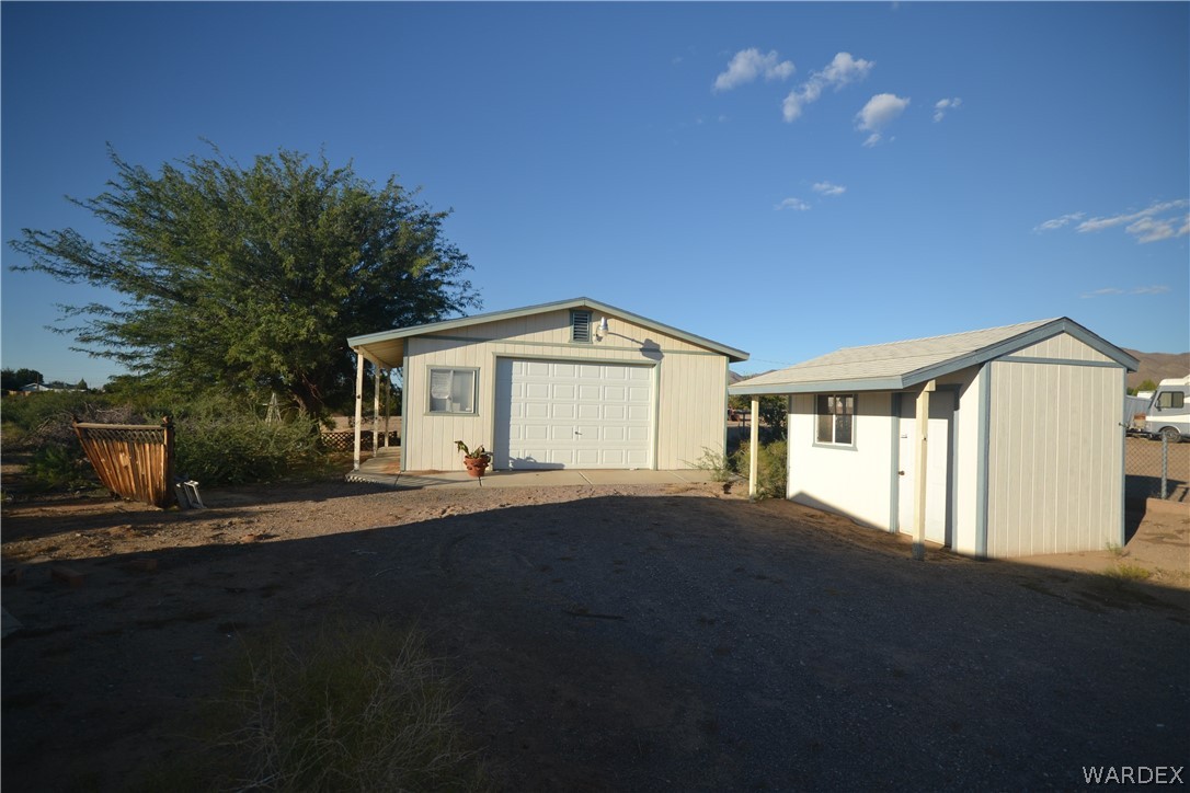 520 South Houck Road Golden Valley, AZ 86413 - Photo 8 of 38