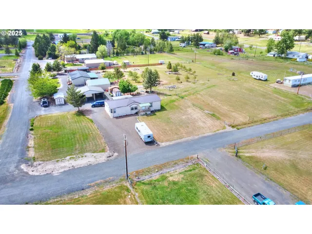 $365,000 | 311 South Mary B Road, Wamic, OR 97063