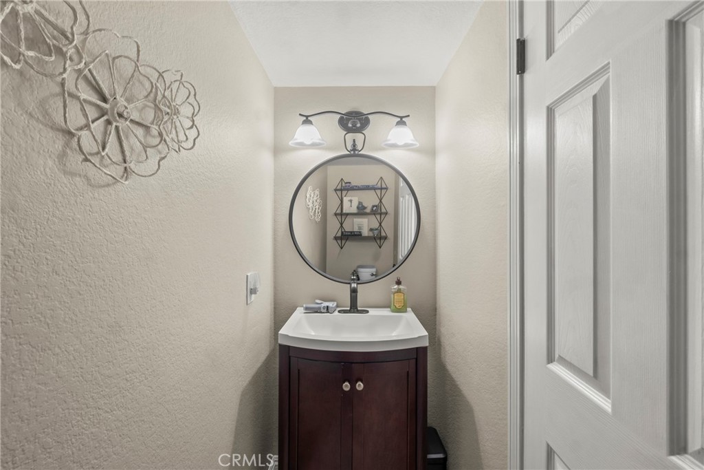 1866 Rory Lane, Unit 5 Simi Valley, CA 93063 - Photo 29 of 36
