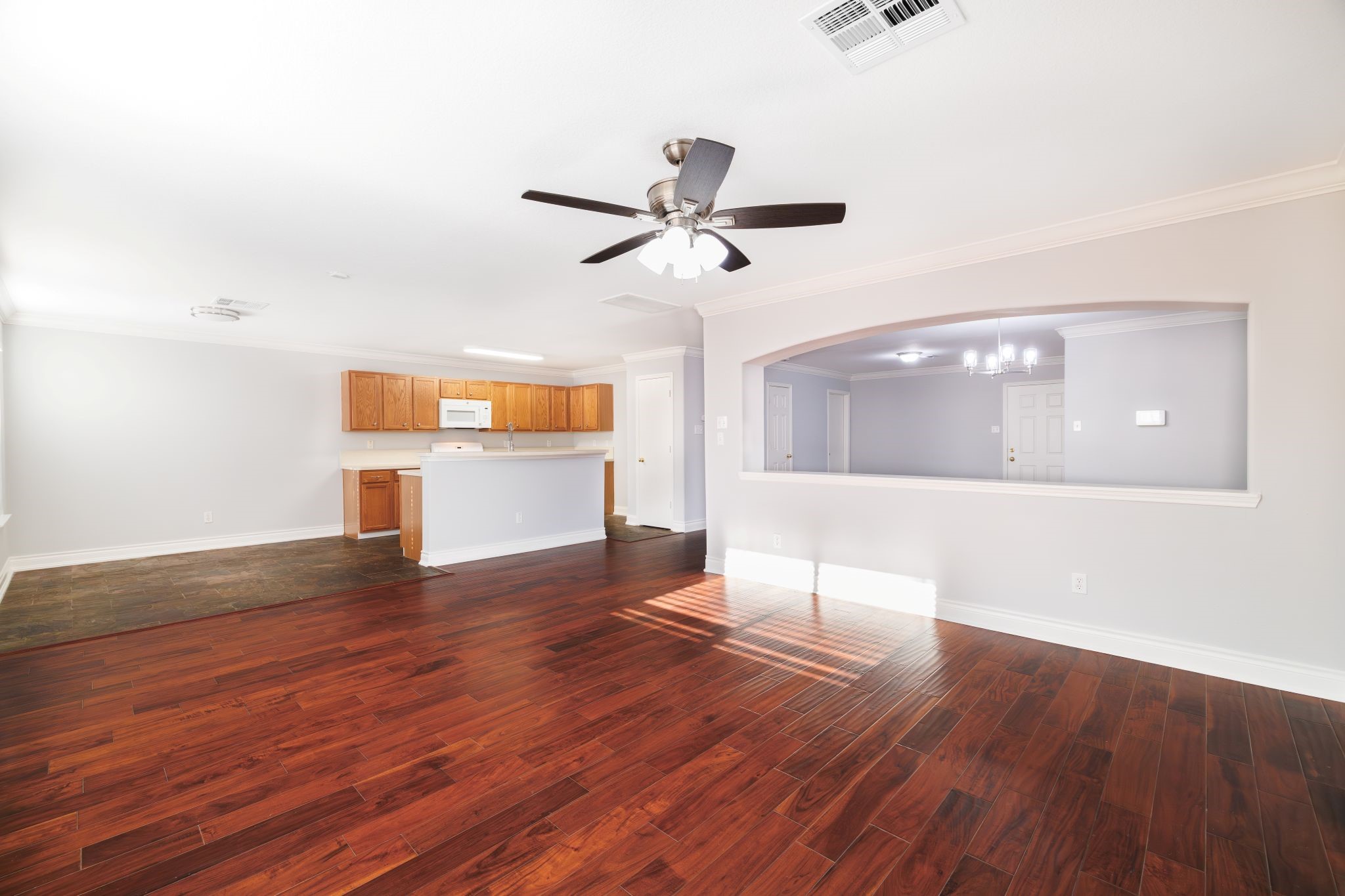 8318 Tartan Court Rosharon, TX 77583 - Photo 8 of 31 Replaced A/C vents, replaced smoke detectors, new ceiling fan, new light fixtures and new blinds throughout.