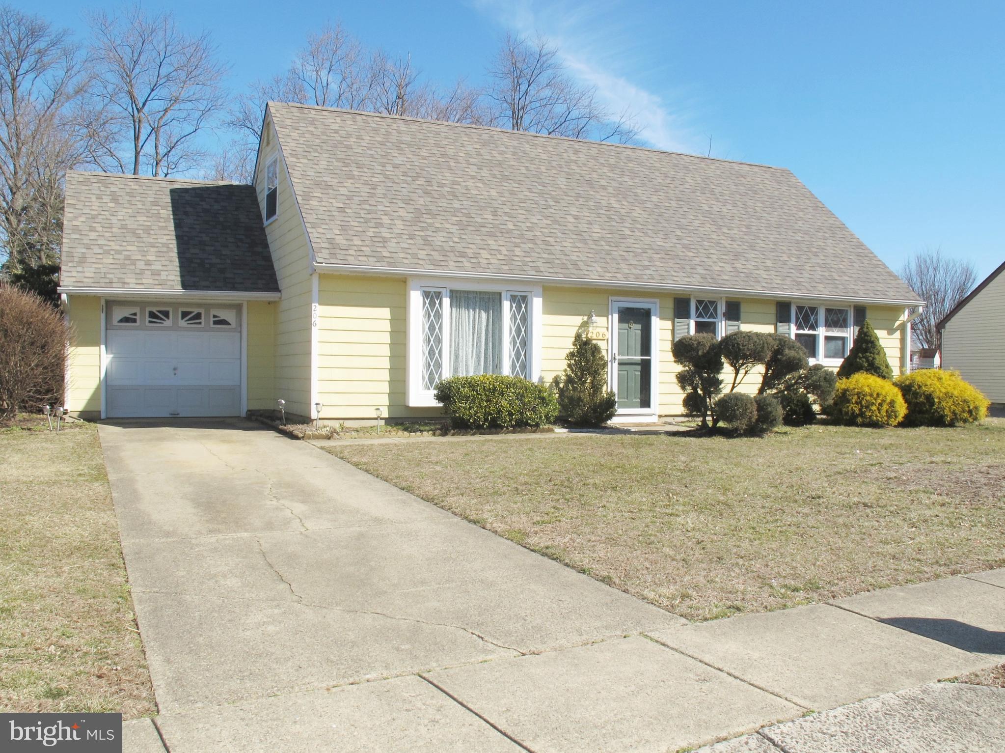 206 Paddock Way Delran, NJ 08075 - Photo 1 of 33 a front view of a house with garden