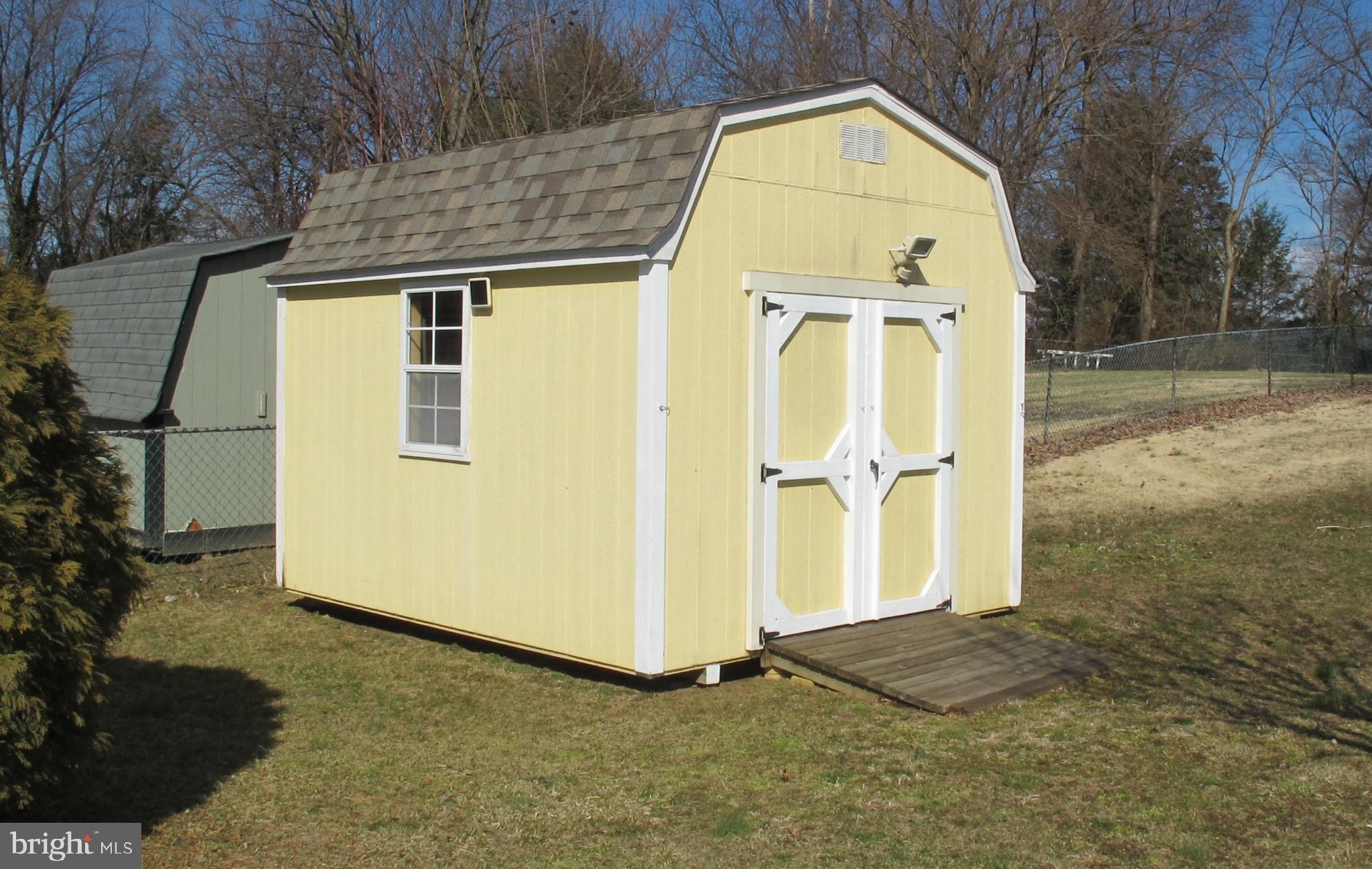 206 Paddock Way Delran, NJ 08075 - Photo 25 of 33 a view of a house with backyard