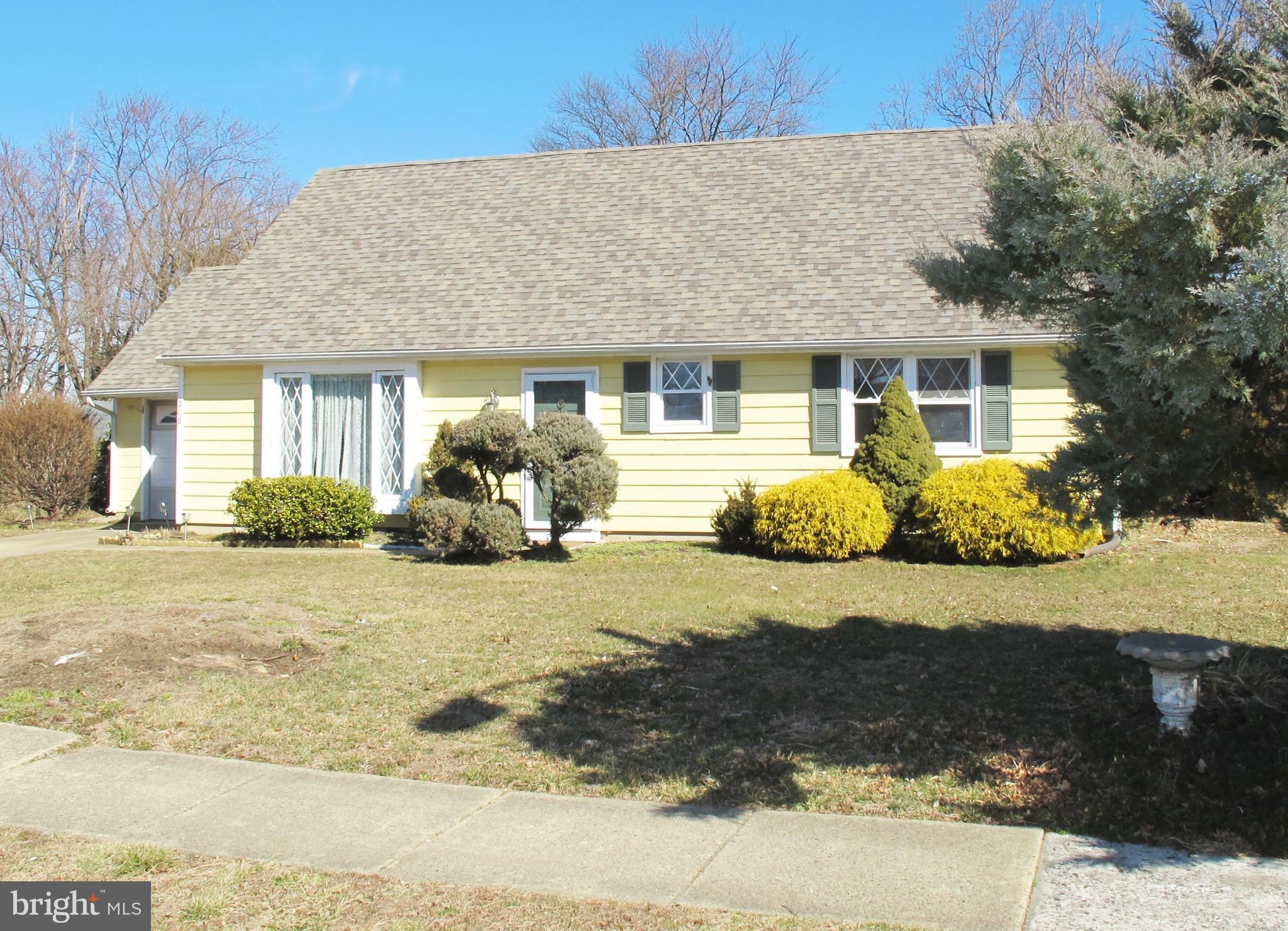 206 Paddock Way Delran, NJ 08075 - Photo 4 of 33 a front view of house with yard and trees in the background