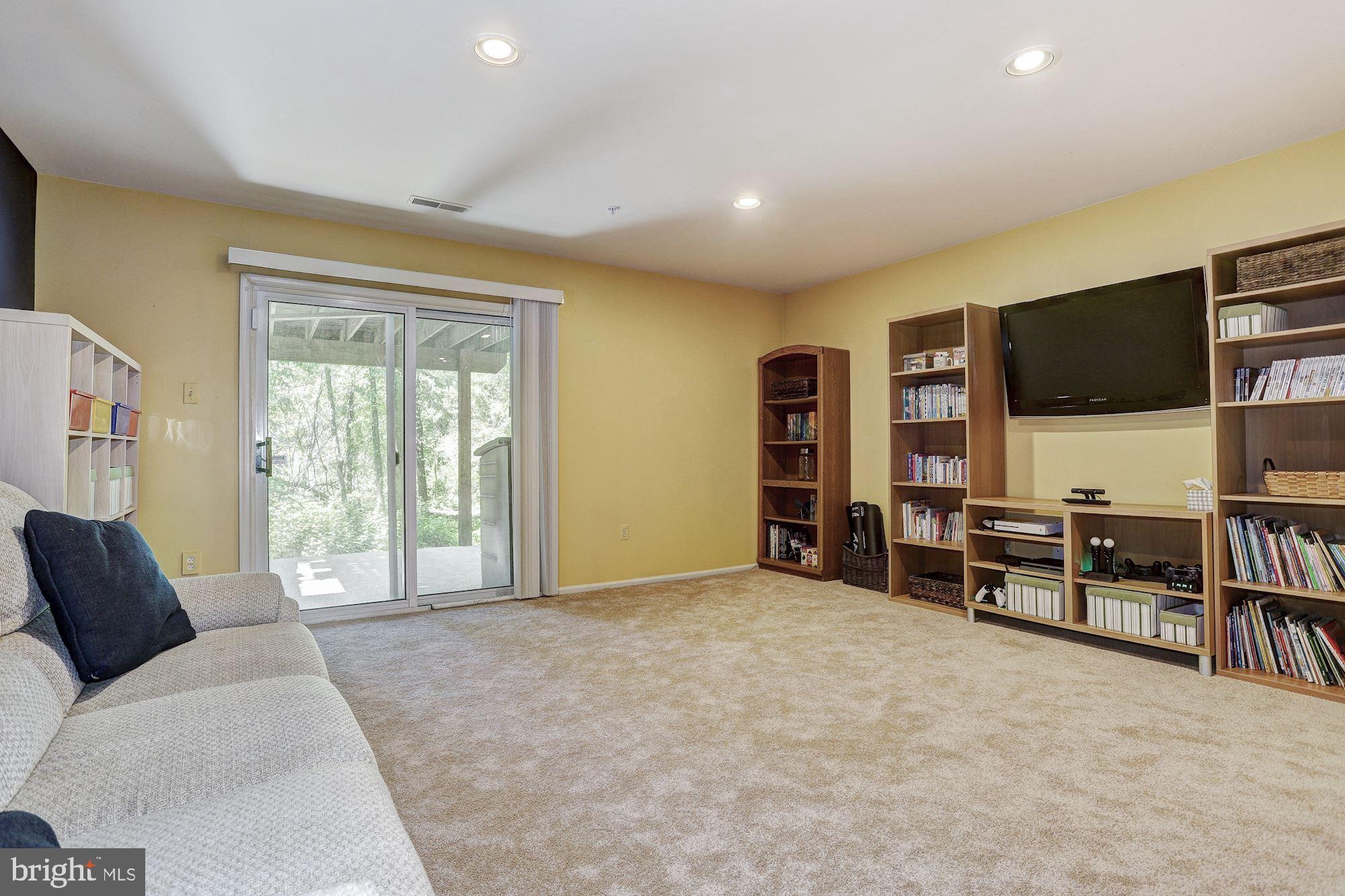 6370 Wind Rider Way Columbia, MD 21045 - Photo 24 of 34 Family Room