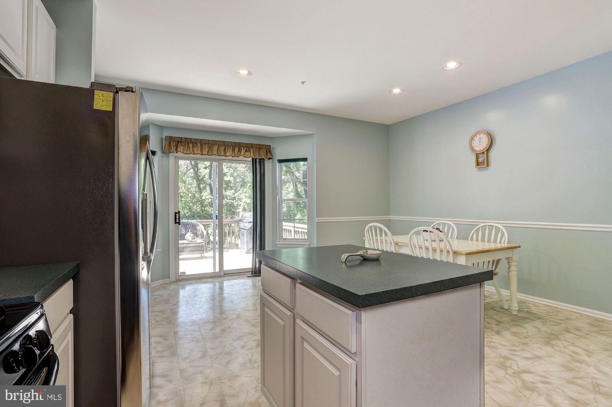 6370 Wind Rider Way Columbia, MD 21045 - Photo 9 of 34 Kitchen
