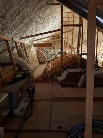 $1,150,000 | 217 Joya Drive, Liberty Hill, TX 78642