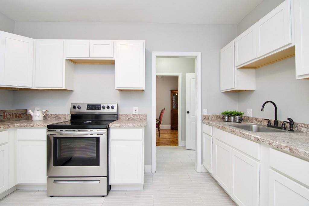 1604 Dwight Street Springfield, MA 01107 - Photo 3 of 42 Gallery Image 3