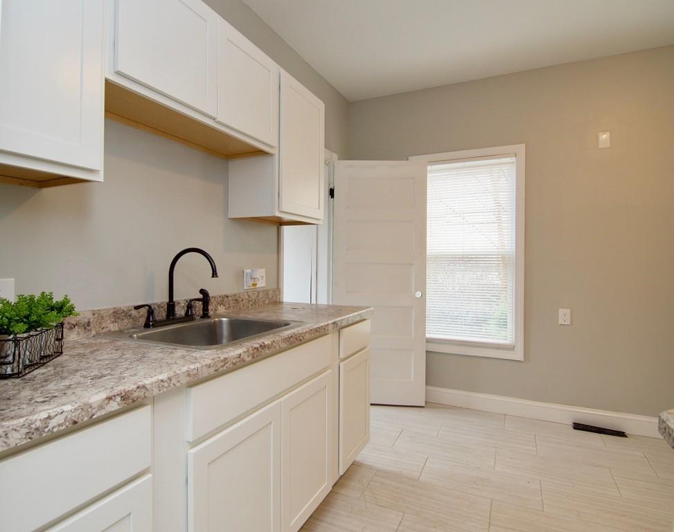 1604 Dwight Street Springfield, MA 01107 - Photo 6 of 42 Gallery Image 6