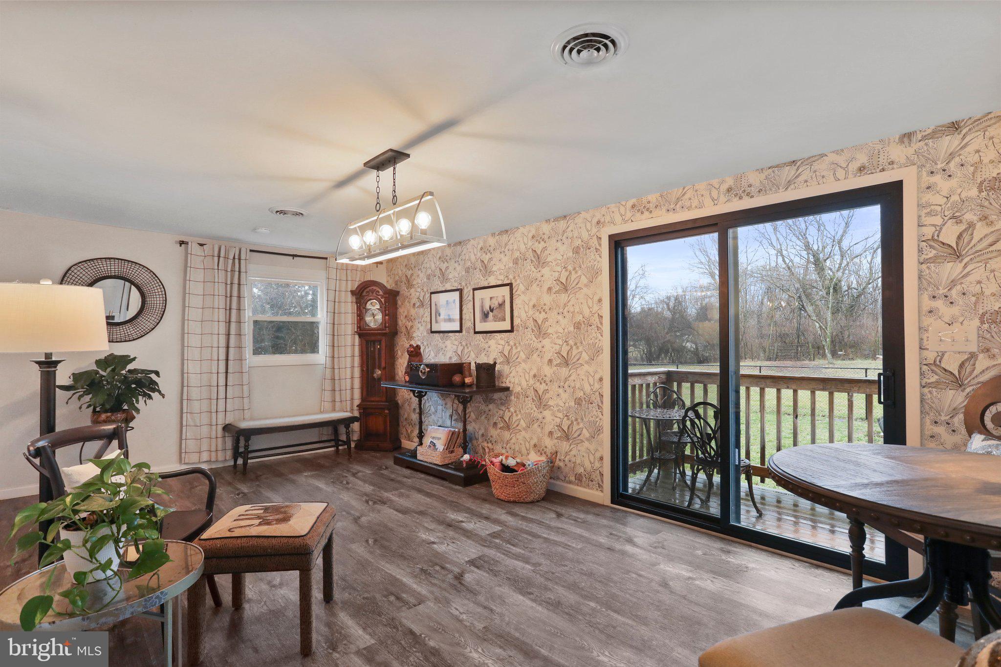130 Traveller Road Falling Waters, WV 25419 - Photo 26 of 93 Primary home, dining room or ML family room