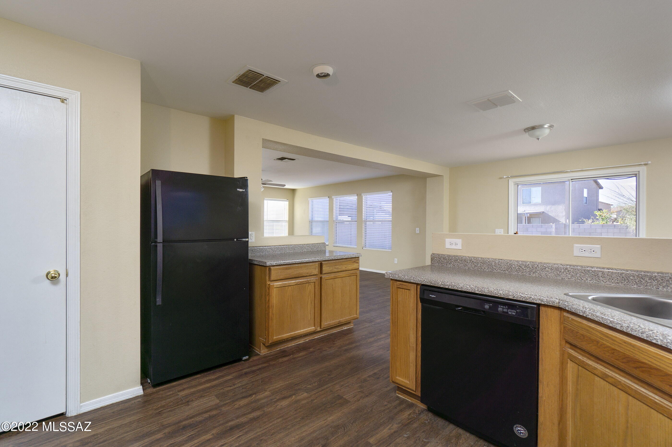 6246 South Sun View Way Tucson, AZ 85706 - Photo 7 of 20