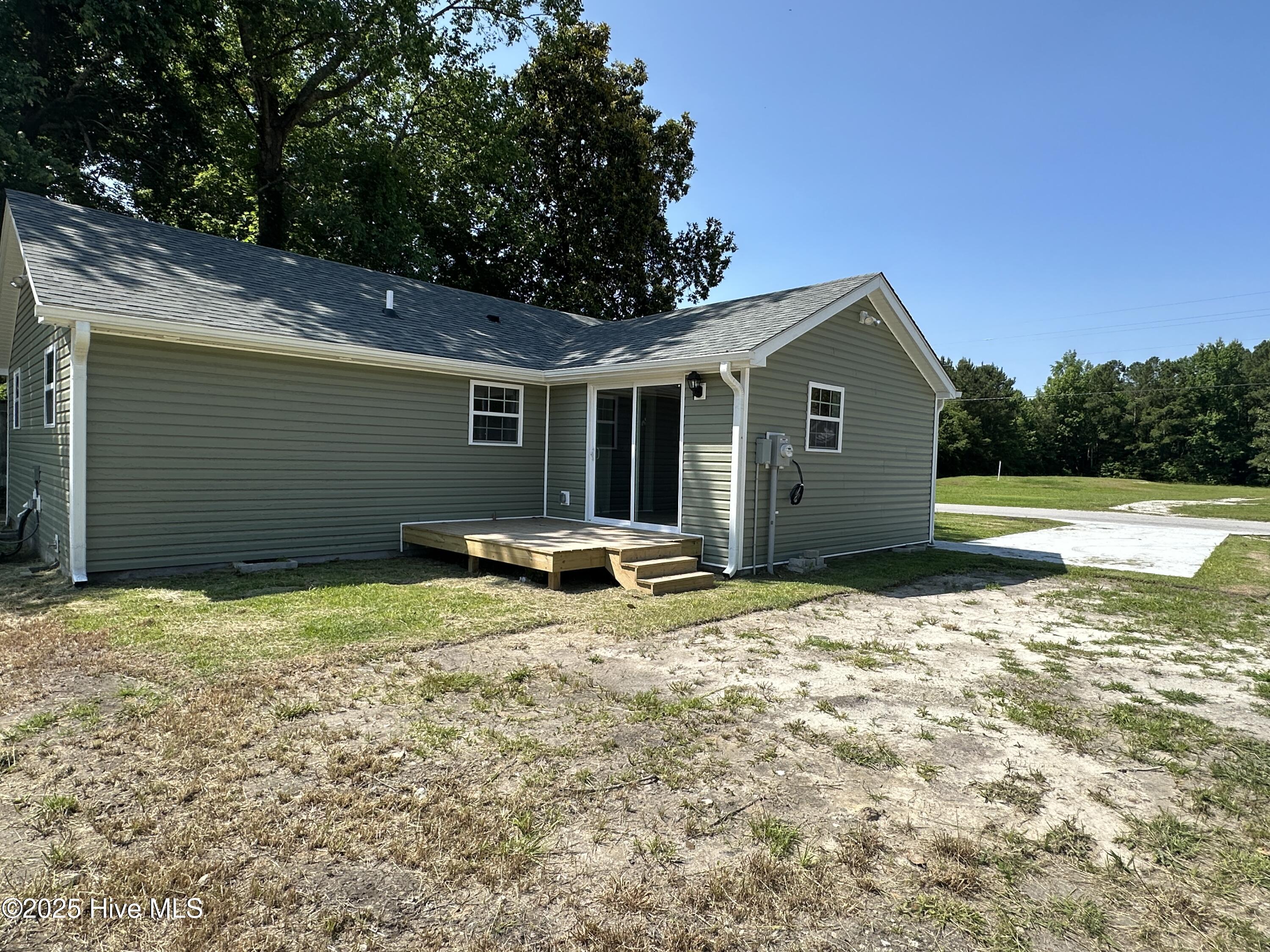 196 Waters Road Jacksonville, NC 28546 - Photo 5 of 24 IMG_0330