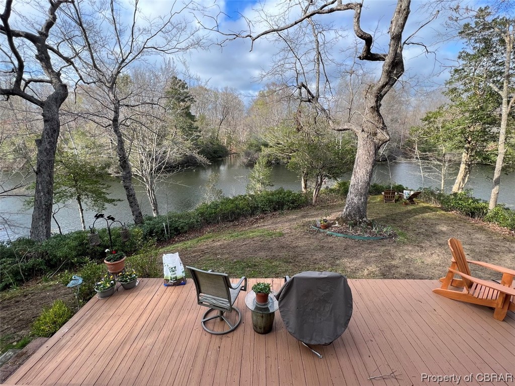 188 Mill Ridge Road Hartfield, VA 23071 - Photo 4 of 39 Gallery Image 4