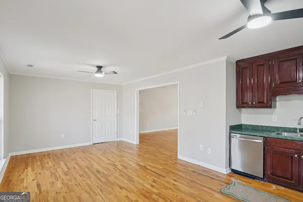 $1,950 | 2024 Fischer Road, Sharpsburg, GA 30277
